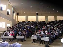 Macky Sall demande une « reprise effective » des enseignements universitaires