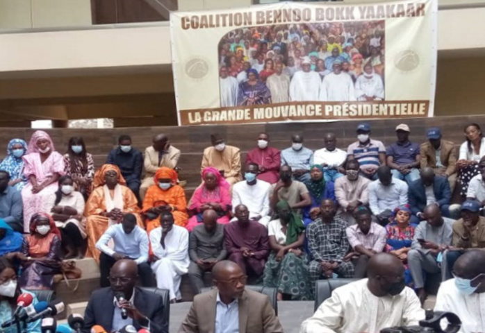 Après une réunion de 7h avec Macky Sall, les leaders de Benno Bokk Yakaar aboutissent à 3 conclusions (communiqué) Après une réunion de 7h avec Macky Sall, les leaders de Benno Bokk Yakaar aboutissent à 3 conclusions (communiqué)