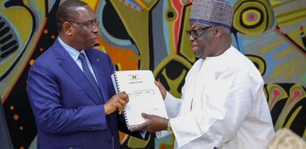 Choix du candidat de Bennoo : Macky Sall file la patate chaude à Niasse