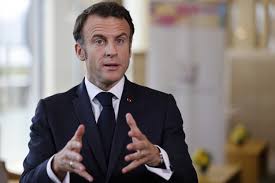 Coup d'État au Niger: Macron appelle à la libération du Président Bazoum