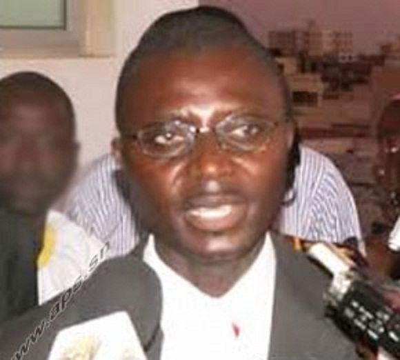 Moustapha Lô Diatta : « Karim Wade ne peut pas faire l’objet de négociations… »