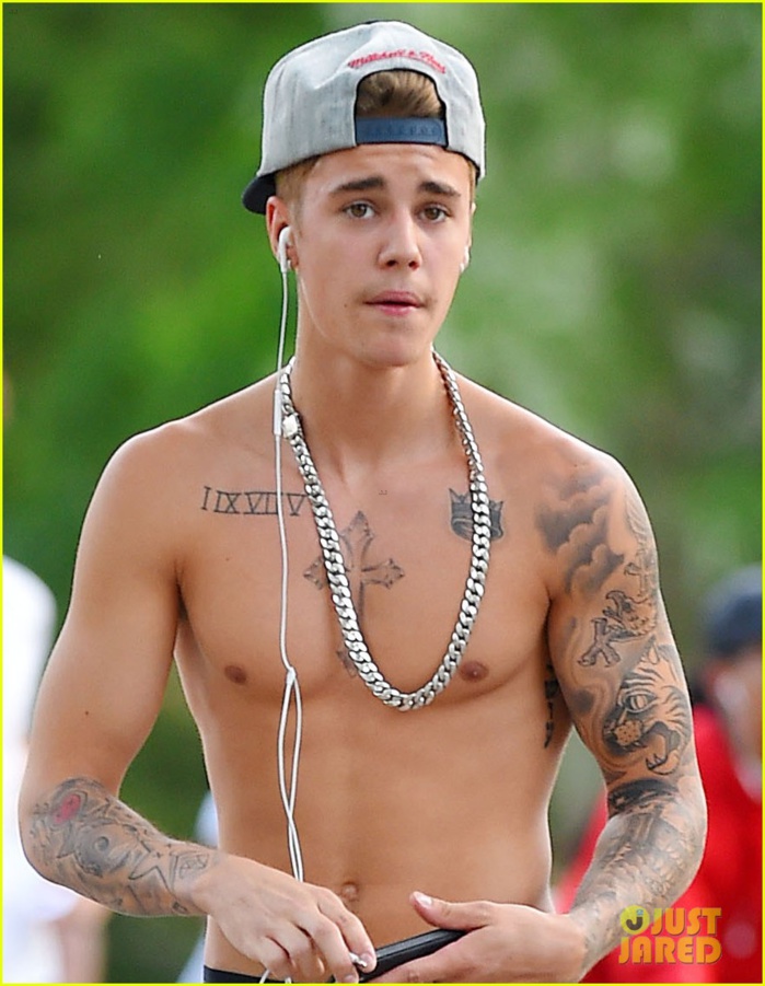 Justin Bieber : La fête dégénère, sa maison de verre est détruite !