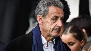 Financement libyen: Sarkozy sera jugé pour corruption en 2025