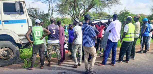 Axe Mékhé-Pire: 03 morts et 12 blessés dans une collision entre un camion et un minicar