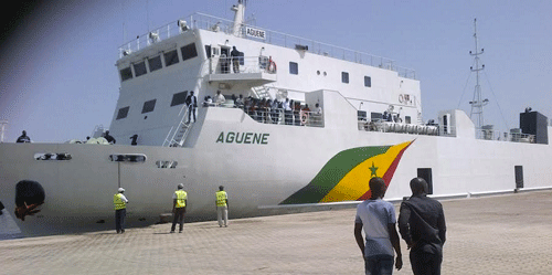 Une forte mobilisation à la réception des bateaux Aguène et Diambogne