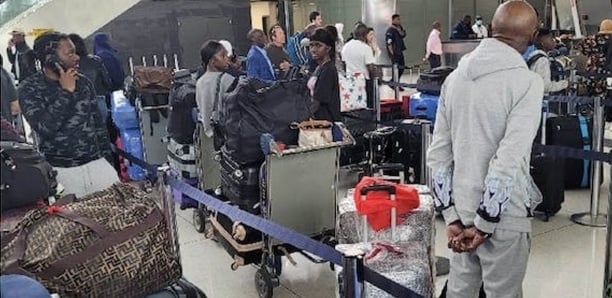 Vol annulé sans avertissement : Des passagers d'Air Sénégal bloqués à New York dans tous leurs états