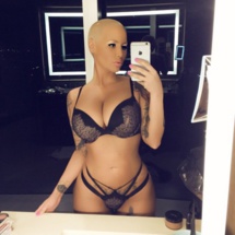 Amber Rose répond à ses détracteurs en petite tenue très sexy Amber Rose répond à ses détracteurs en petite tenue très sexy