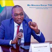L’État sénégalais va maintenir la suspension de TikTok en attendant de trouver un accord avec elle (ministre)