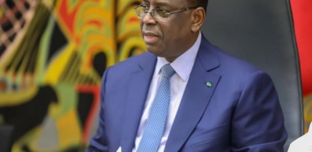 Le Président Macky Sall met fin aux fonctions des ministres