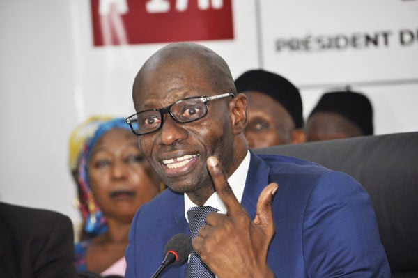 BOUBACAR CAMARA :  « MACKY SALL EST UN HOMME POLITIQUE REDOUTABLE, DANGEREUX POUR UN PAYS QUI VEUT SE DÉVELOPPER »