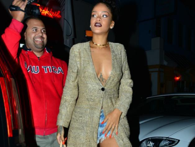 Rihanna:La star oublie de mettre un soutien-gorge