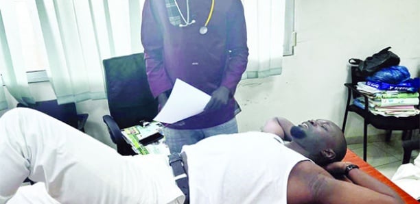 Ousmane Sonko, en service de réanimation, dans un état "très faible" (avocat)