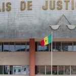 Enceintée par son patron, la serveuse avorte pour ne pas rater son voyage en France