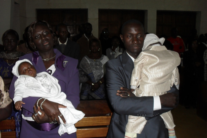 Pâques 2015 : l’archidiocèse de Dakar enregistre 2.289 baptêmes et 78 mariages