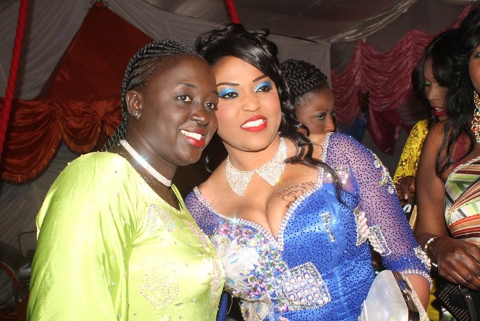 Les images du mariage de Alima Ndione devenue Madame Fall… Les images du mariage de Alima Ndione devenue Madame Fall…