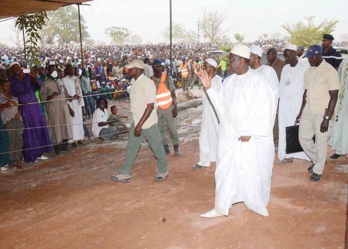 Macky Sall au "Dakaa" de Médina Gounass(Photos) Macky Sall au "Dakaa" de Médina Gounass(Photos)