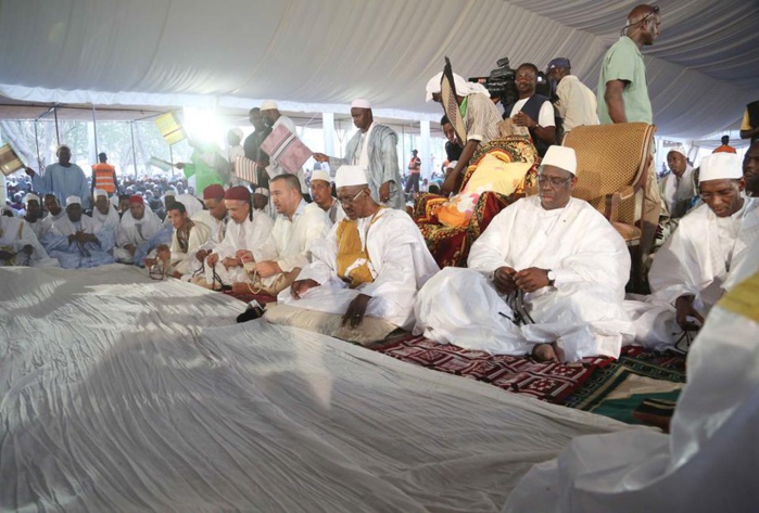 Macky Sall au "Dakaa" de Médina Gounass(Photos) Macky Sall au "Dakaa" de Médina Gounass(Photos)