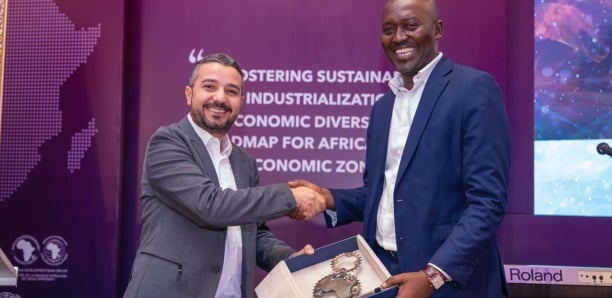 L’APIX reçoit le prestigieux Prix annuel de l'Association Africaine des Zones Économiques (AEZO)