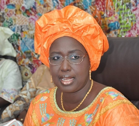 KEDOUGOU sans eau ni électricité : Maïmouna N'doye Seck dément, Mansour Faye avoue