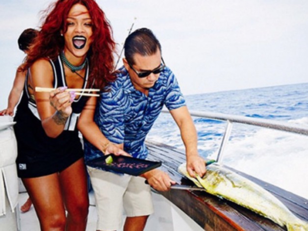 Rihanna : elle s’éclate en pleine mer