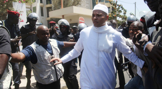 Commission des Droits de l'Homme: Risque de choc entre Sidiki Kaba et les proches de Karim Wade à Banjul