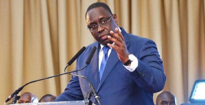 Enseignants : Après les avoir traité de minoritaires, Macky Sall ponctionne leurs salaires Enseignants : Après les avoir traité de minoritaires, Macky Sall ponctionne leurs salaires