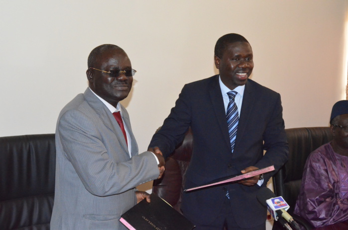 Me Youm s'accorde avec les travailleurs du secteur pour la préservation de leurs droits Me Youm s'accorde avec les travailleurs du secteur pour la préservation de leurs droits