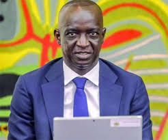 Les structures Ouest Crédit et SénéPrêt opèrent illégalement (ministre)