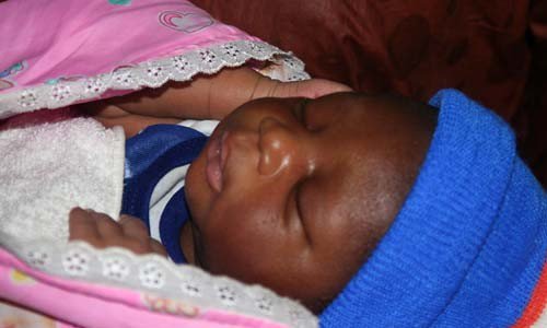 Kaffrine : Elle enterre son bébé vivant dans des toilettes