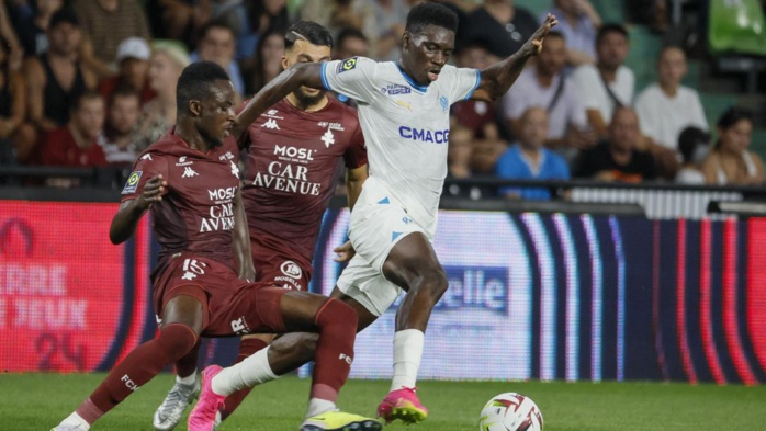 Mercato OM : un nouveau courtisan pousse pour Ismaïla Sarr ! Mercato OM : un nouveau courtisan pousse pour Ismaïla Sarr !