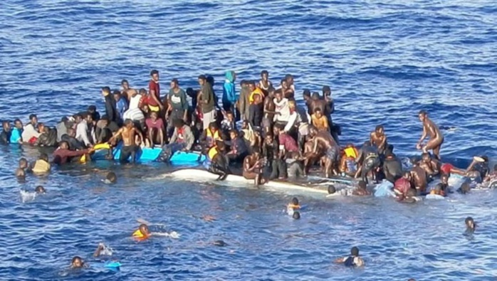 Sénégal : une pirogue transportant 154 candidats à l’émigration interceptée par la Marine nationale Sénégal : une pirogue transportant 154 candidats à l’émigration interceptée par la Marine nationale