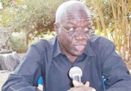 Le Kankurang joue un rôle de régulation sociale chez les Mandingue