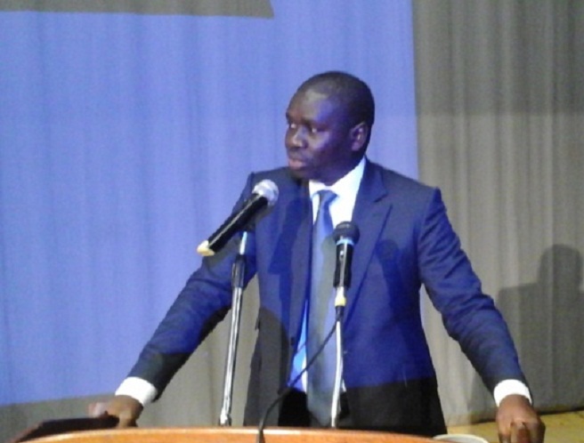 Me Oumar Youm invité à se regarder au miroir au réveil