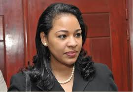 Présidentielle 2024 : Léna Sène quitte Karim Wade pour...