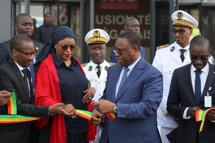 Macky Sall aux agents de la Rts : « Il fallait avant de partir, vous laisser ce legs dans cette perspective d’émergence » Macky Sall aux agents de la Rts : « Il fallait avant de partir, vous laisser ce legs dans cette perspective d’émergence »
