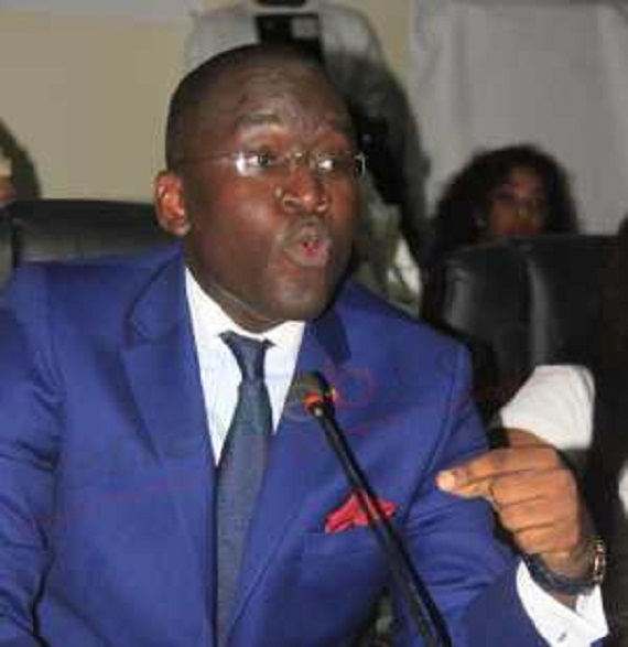 Un mandat unique de 7 ans proposé à Macky Sall