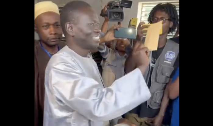 Présidentielle : Serigne Mboup vote et magnifie l’ancrage du Sénégal dans la démocratie Présidentielle : Serigne Mboup vote et magnifie l’ancrage du Sénégal dans la démocratie