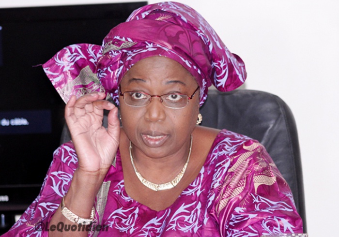 Eva Marie Coll Seck  aux syndicalistes : « Le gouvernement n’est pas votre ennemi »