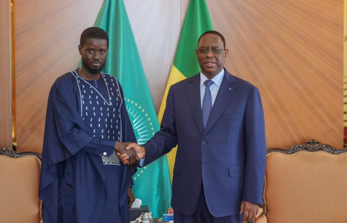 Rencontre entre Macky Sall et Bassirou Diomaye Diakhar Faye au palais présidentiel