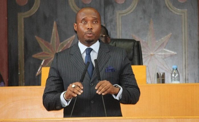 Des enseignants républicains exigent la levée de l' immunité parlementaire Barth'