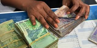 Terrorisme, blanchiment : la BCEAO sanctionne deux banques basées au Sénégal