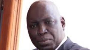 Madiambal Diagne lâche une bombe : « Macky Sall a discuté et trouvé un terrain d’entente avec Diomaye sur certains décrets! »