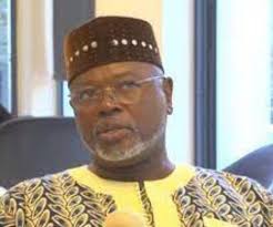 Arrêt des travaux sur le littoral: Alioune Tine encense le régime "Diomaye et Sonko, foncez!!