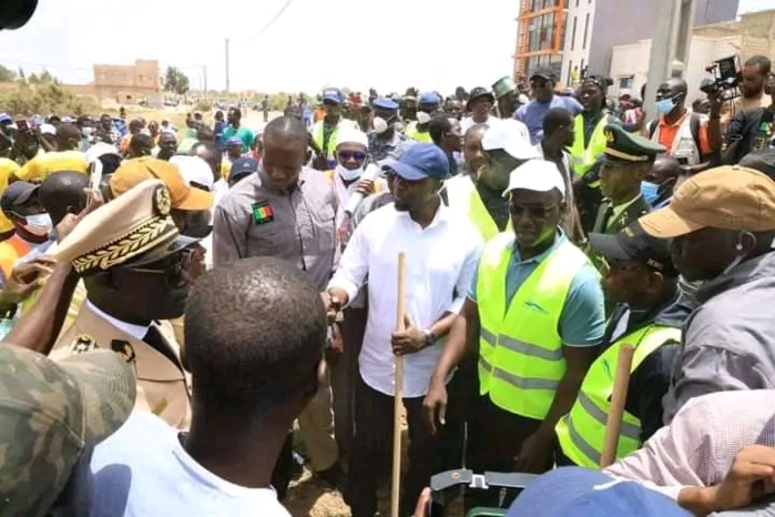 Les constructions sur les zones d’évacuation d’eaux pluviales ne seront plus tolérées (Premier ministre) Les constructions sur les zones d’évacuation d’eaux pluviales ne seront plus tolérées (Premier ministre)
