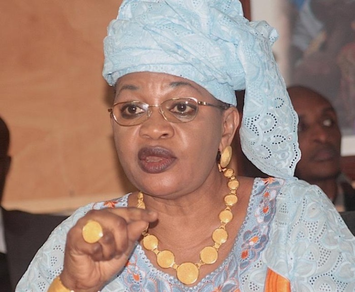 Aida Mbodji : « Macky Sall n’a aucune possibilité de se soustraire de la présidentielle de 2017 » Aida Mbodji : « Macky Sall n’a aucune possibilité de se soustraire de la présidentielle de 2017 »