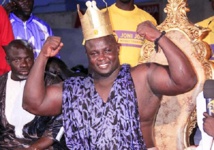 Bombardier : «Que les promoteurs discutent avec Eumeu Sène, je suis prêt !» Bombardier : «Que les promoteurs discutent avec Eumeu Sène, je suis prêt !»