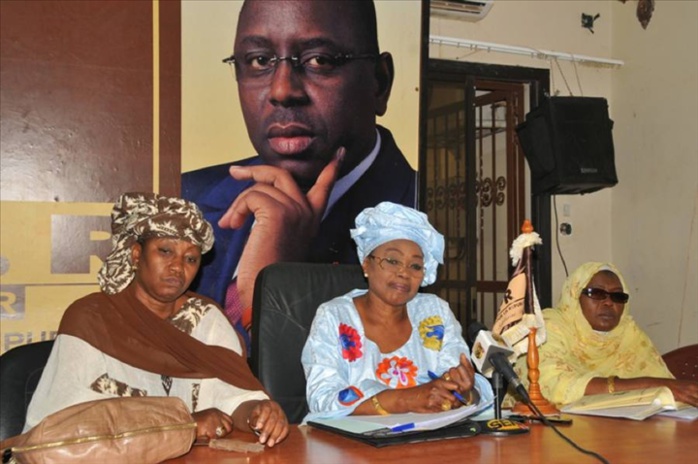 Les femmes de l’(Apr) déterminées à réélire Macky Sall en 2017 Les femmes de l’(Apr) déterminées à réélire Macky Sall en 2017