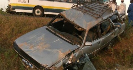 Thiès : Accident entre un camion et un “7 places”, 2 morts