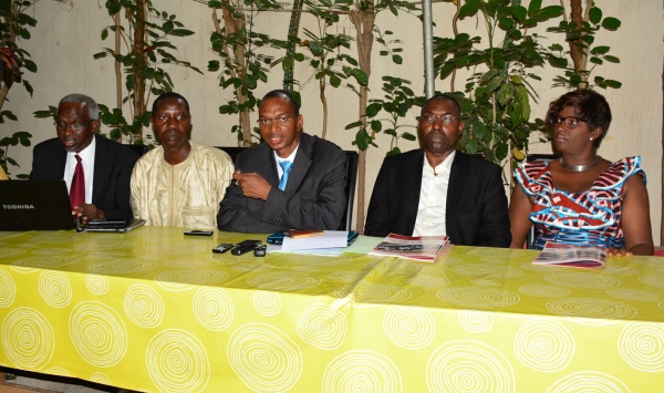 Communiqué du RUR suite aux jets de pierres au convoi présidentiel