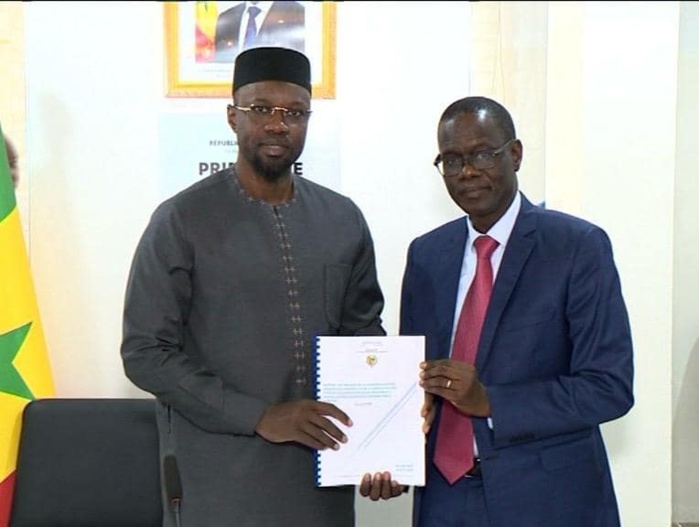 Commission ad hoc sur le foncier de Dakar : Sonko remet le rapport final au Président cette semaine Commission ad hoc sur le foncier de Dakar : Sonko remet le rapport final au Président cette semaine